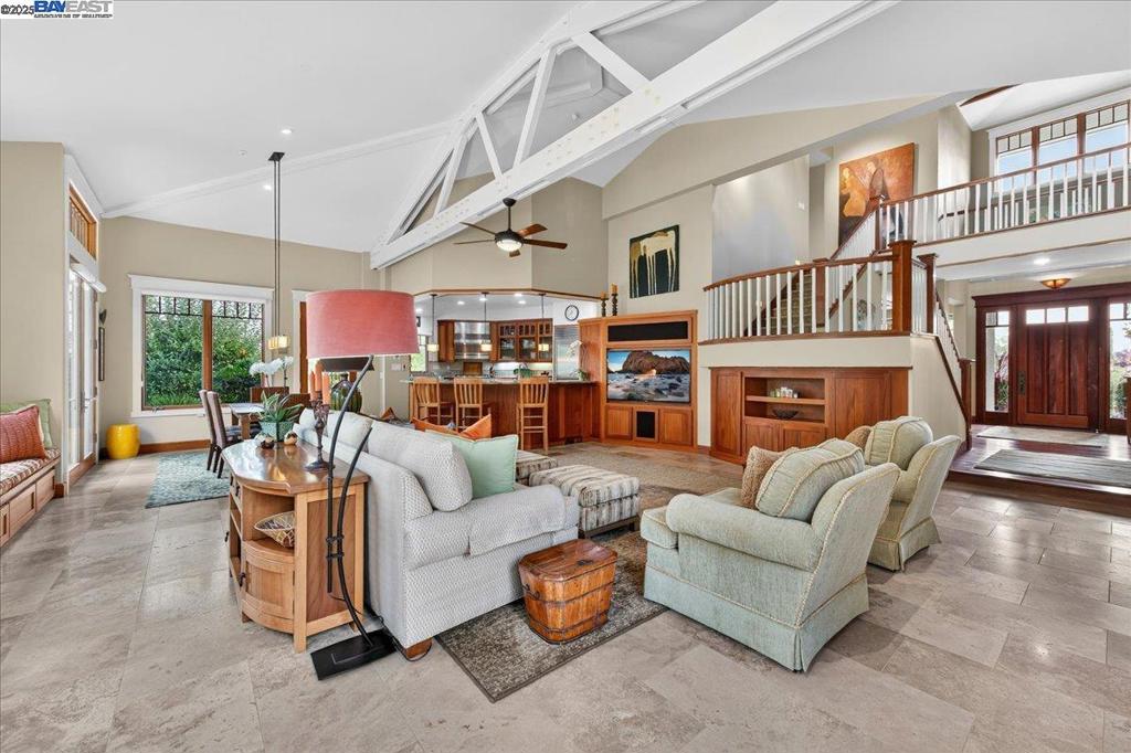 RUBY HILL - Residential