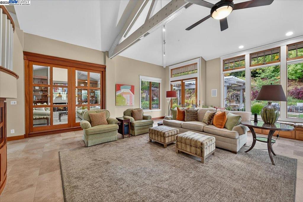 RUBY HILL - Residential