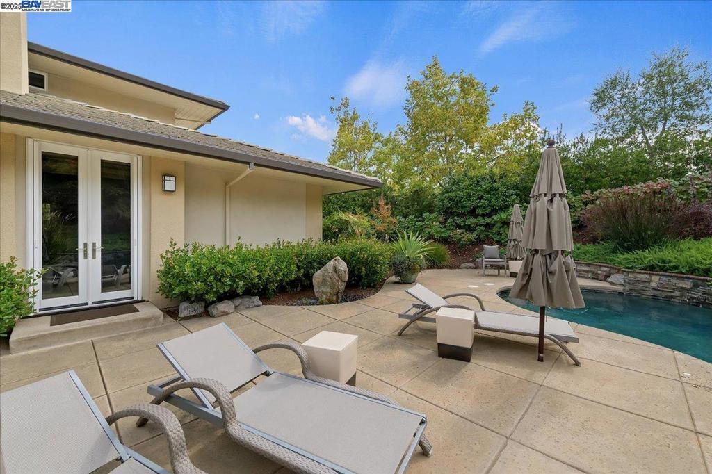 RUBY HILL - Residential