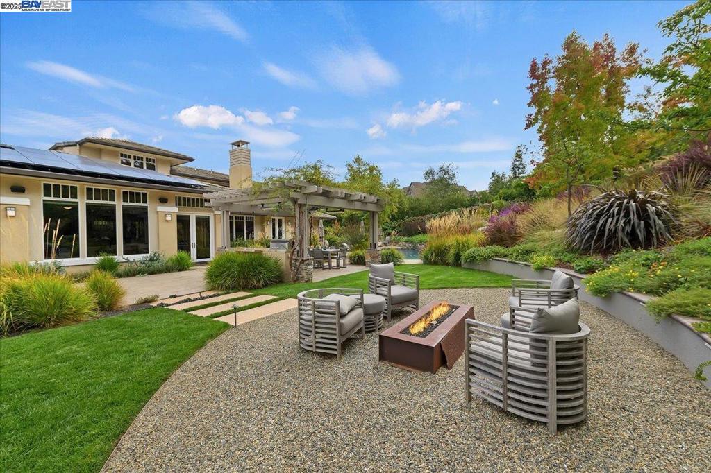 RUBY HILL - Residential