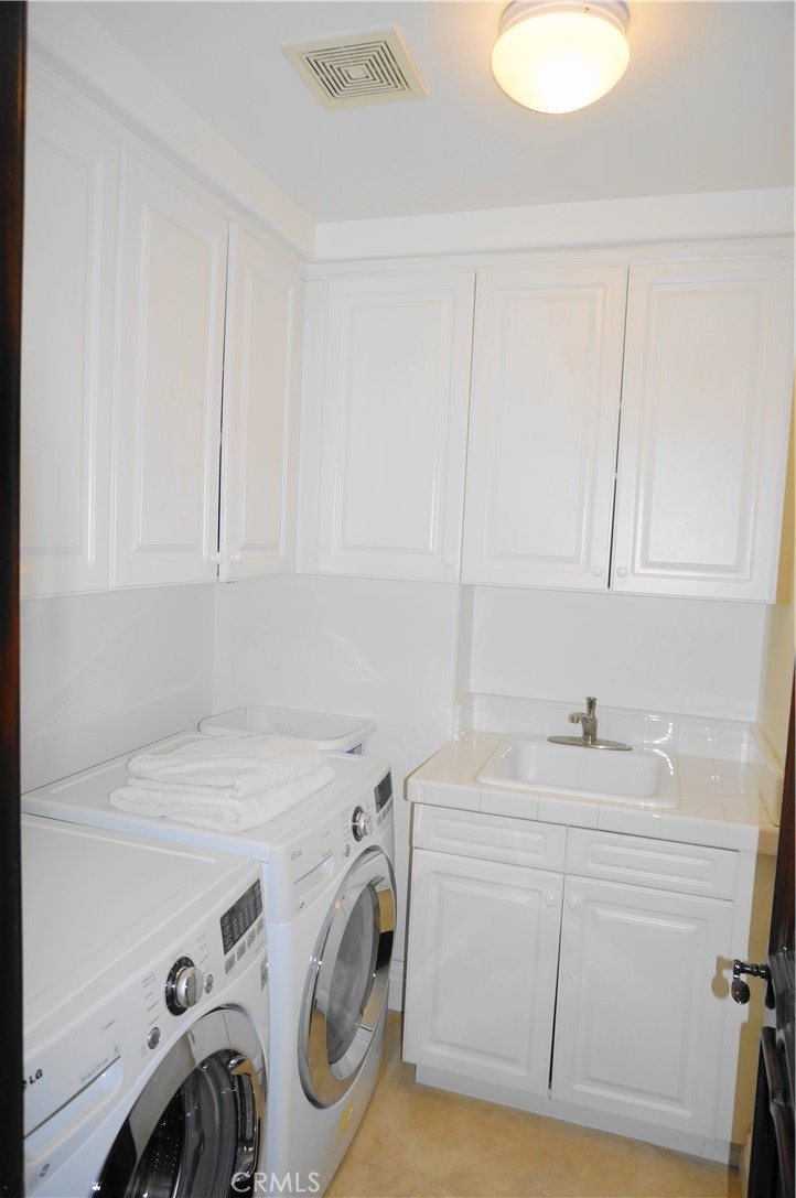 Huntington Seacliff (HSEA) - Residential Lease