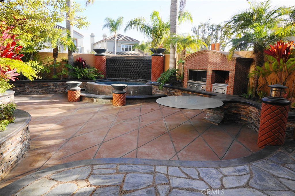Huntington Seacliff (HSEA) - Residential Lease