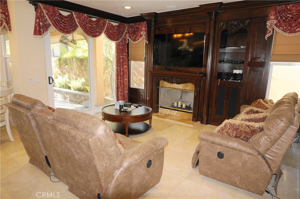 Huntington Seacliff (HSEA) - Residential Lease