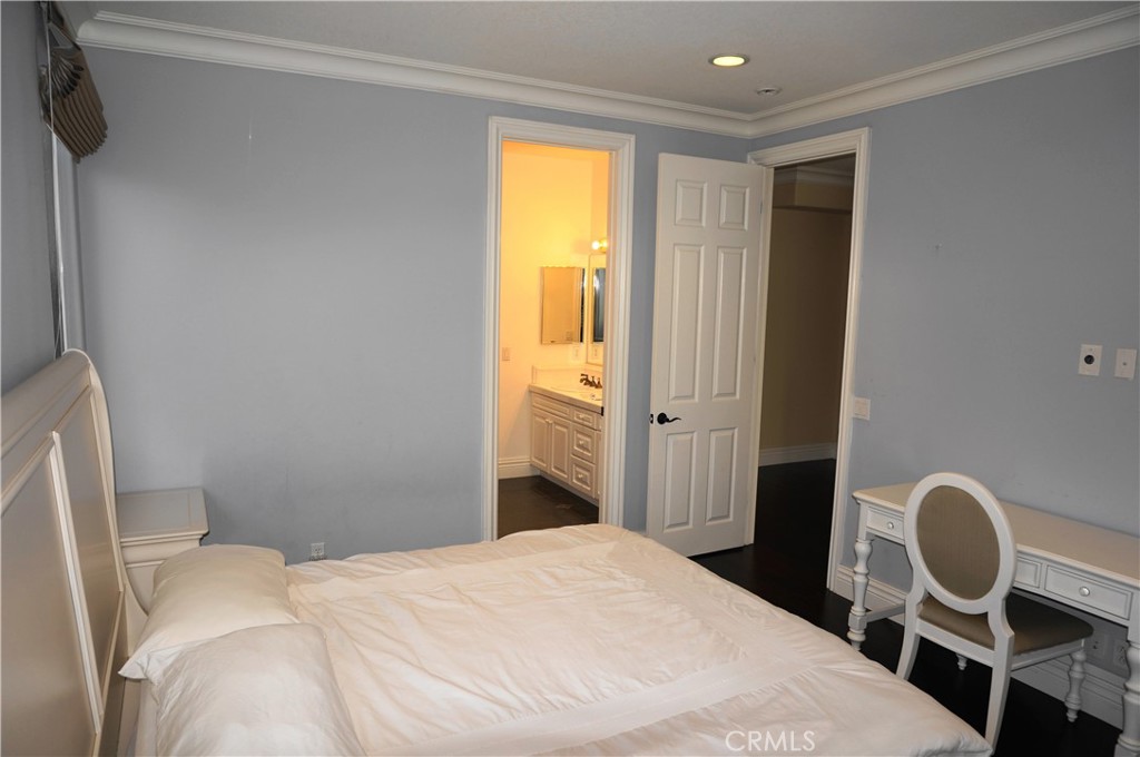 Huntington Seacliff (HSEA) - Residential Lease
