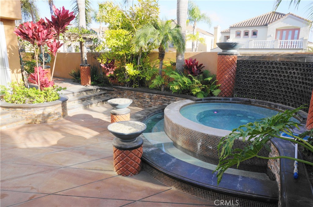 Huntington Seacliff (HSEA) - Residential Lease