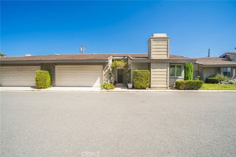 Photo of 201 E Ponderosa Ln, Anaheim, CA 92802 (MLS # OC26092367)