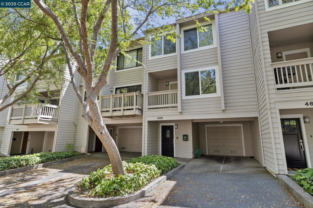 455 Woodminster Dr