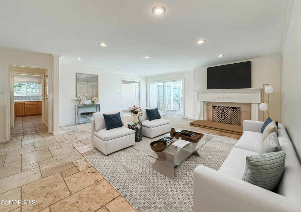 370 View Drive