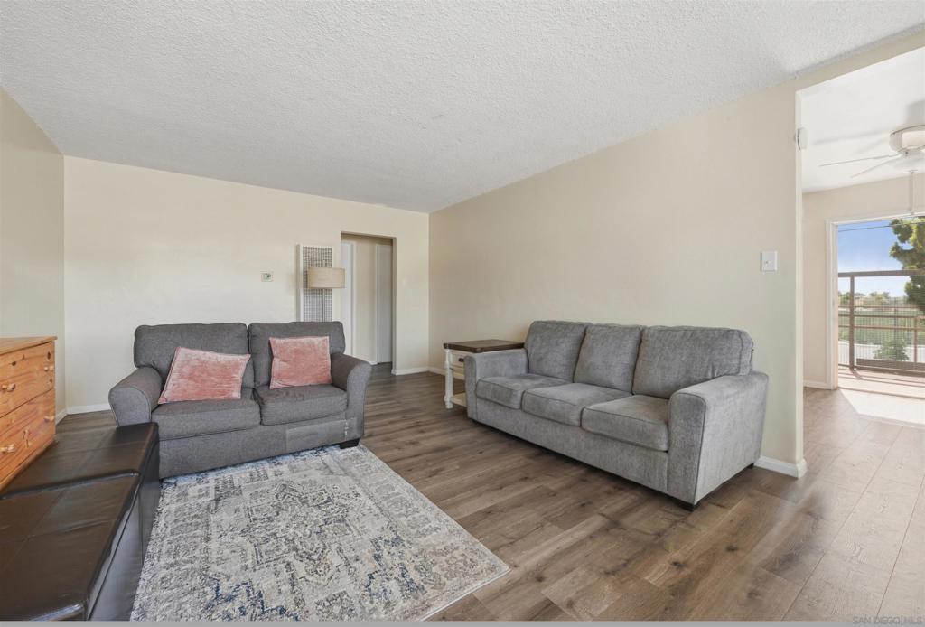 810 Acacia Ave
