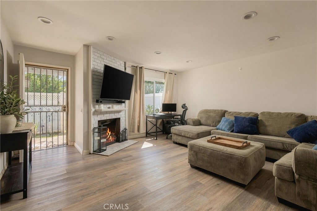 8350 Burnet 9