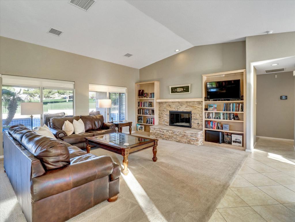 Mission Lakes - Residential