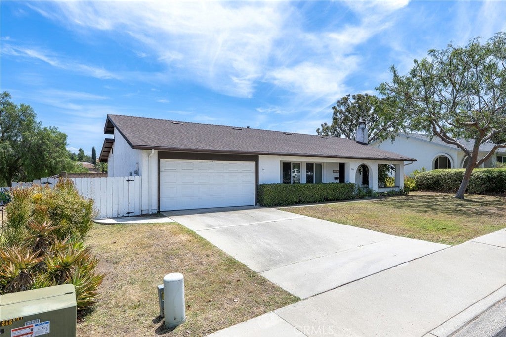 1843 Donalor DR, Escondido CA 92027