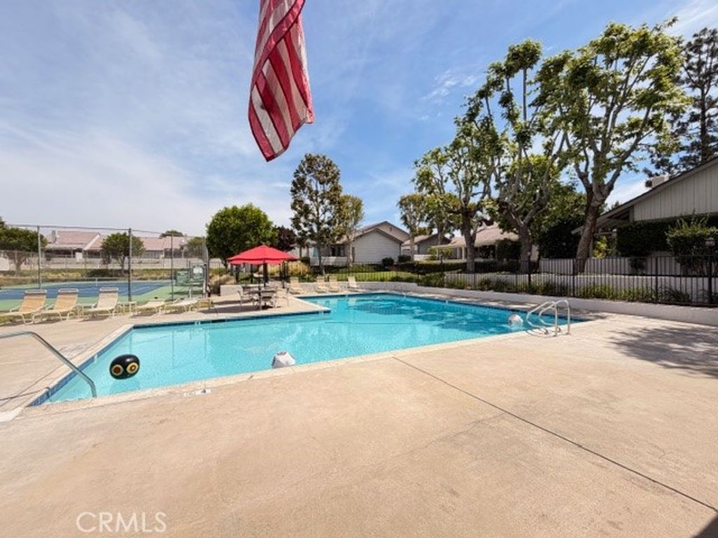 Photo of 1022 Regis Way Way, Tustin, CA 92780 (MLS # OC26078721)