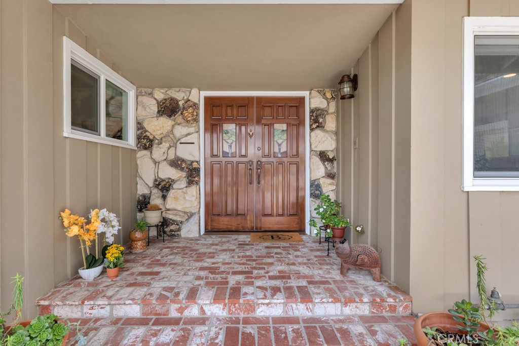 19832 Redwing Street