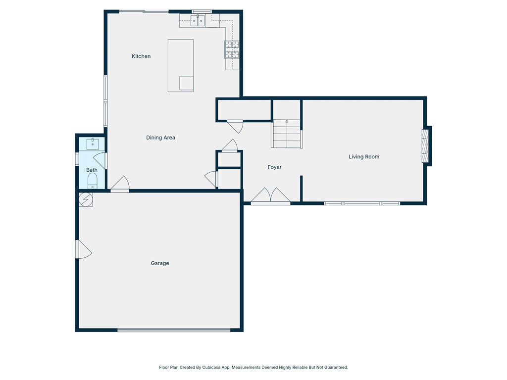 Main image without alt text