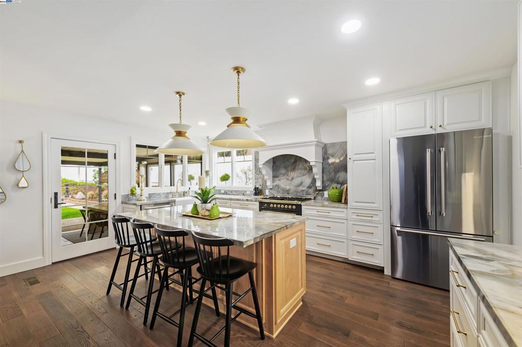 MISSION PARK - Residential