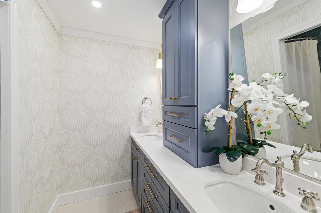 MISSION PARK - Residential