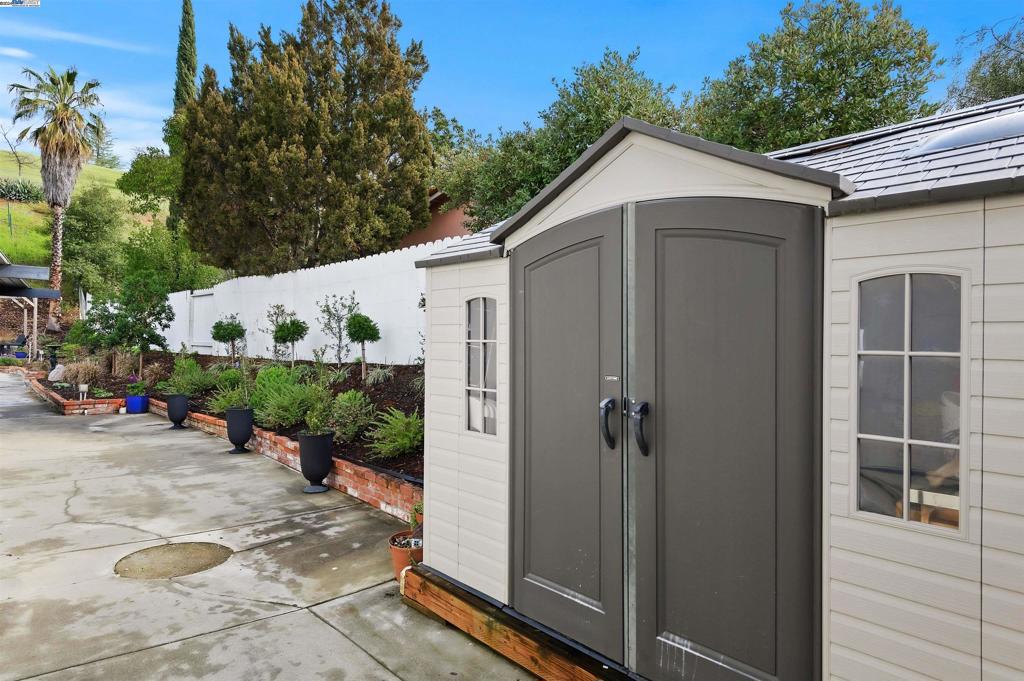 MISSION PARK - Residential