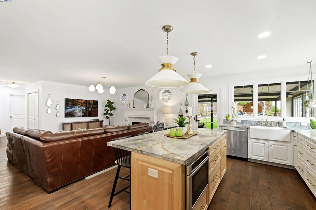 MISSION PARK - Residential