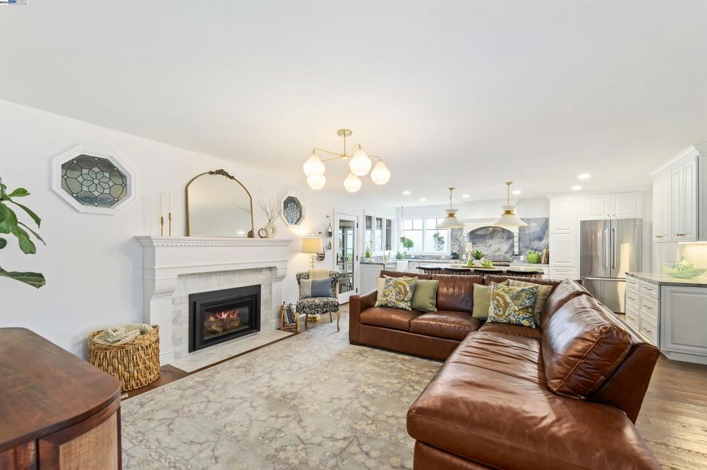 MISSION PARK - Residential