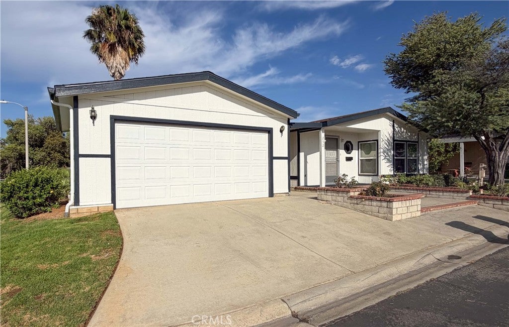 10961 Desert Lawn 252
