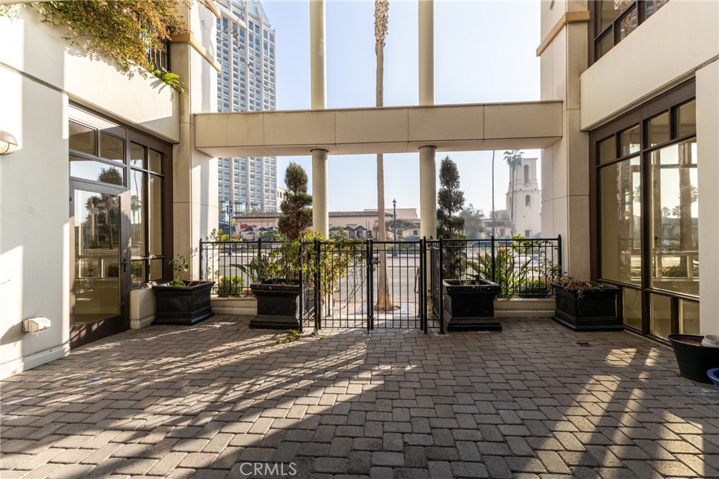 700 W Harbor Drive 104