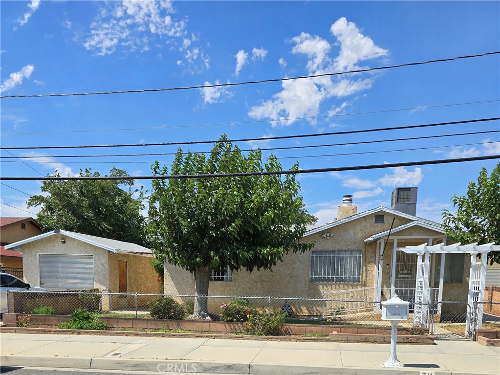711 E Avenue K4
