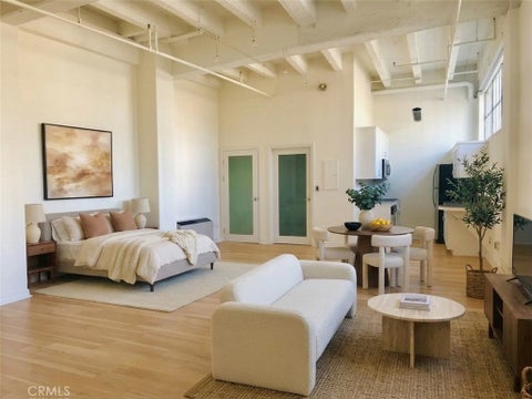 Photo of 312 W 5th Street #926, Los Angeles, CA 90013 (MLS # SR26164873)
