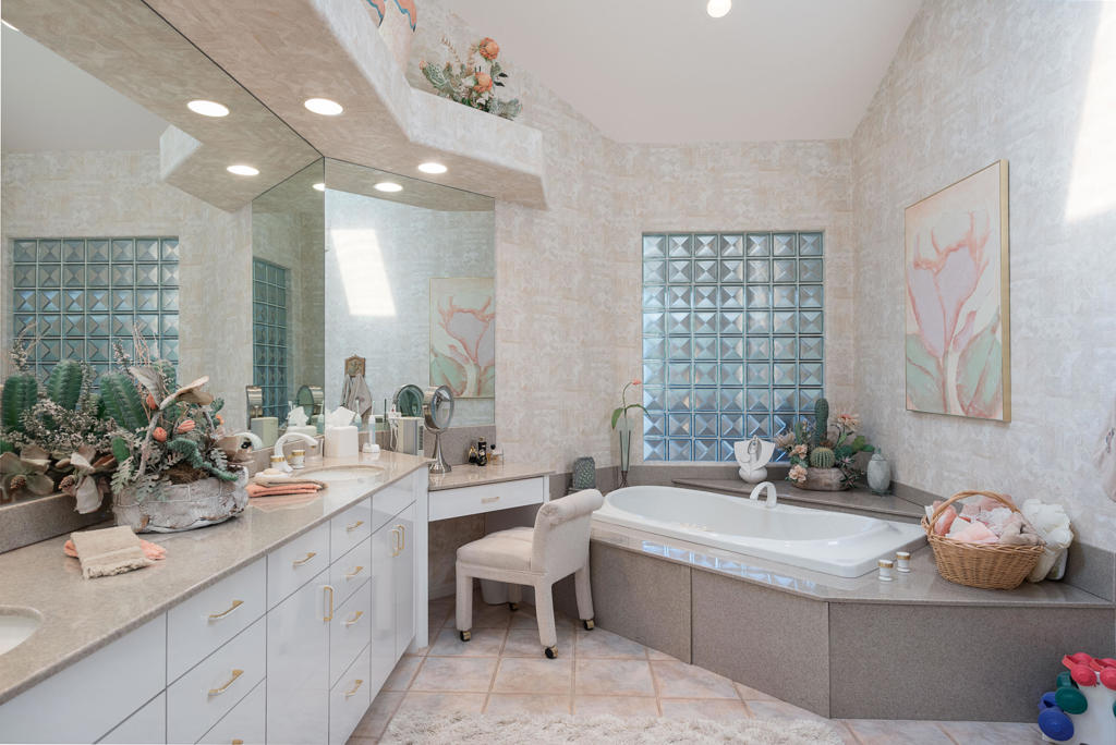 Avondale Country Clu - Residential