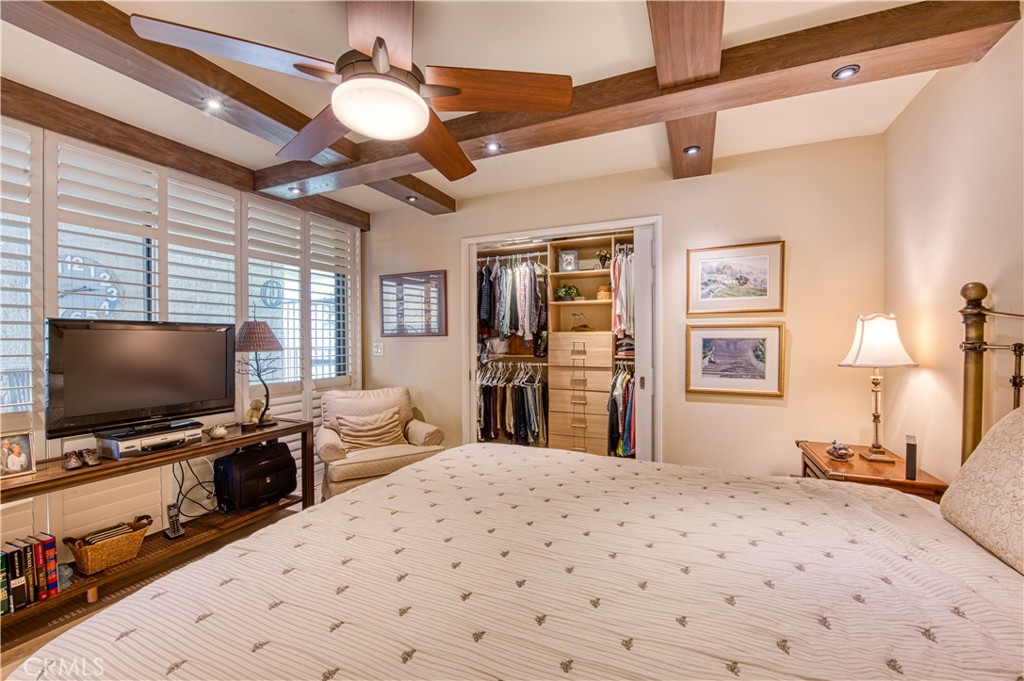 405 Avenida Granada 409