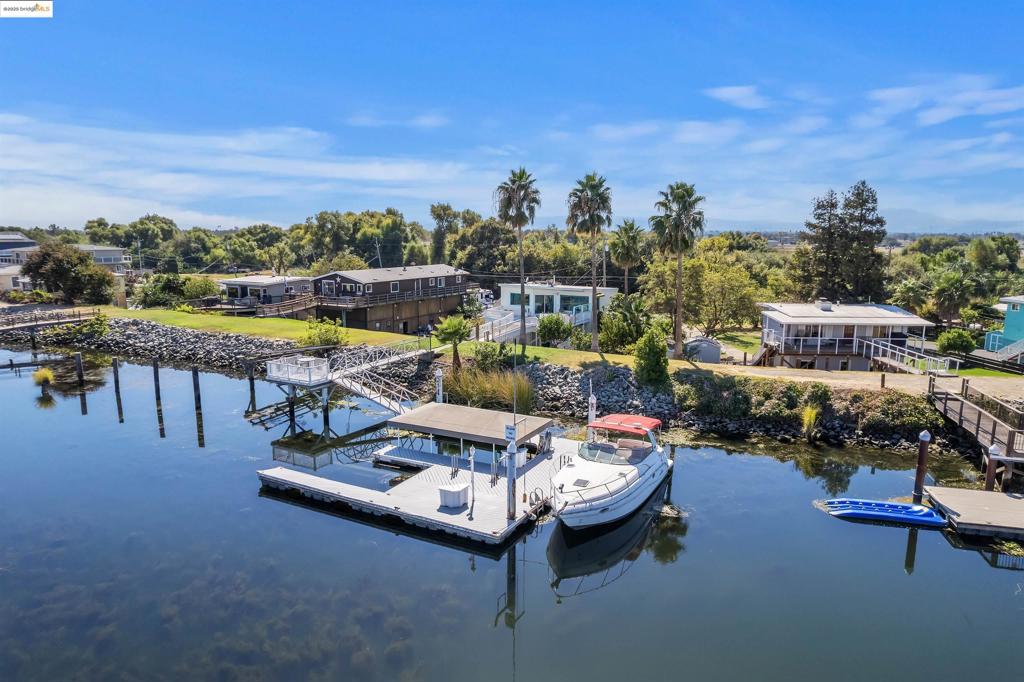 BETHEL ISLAND - Residential