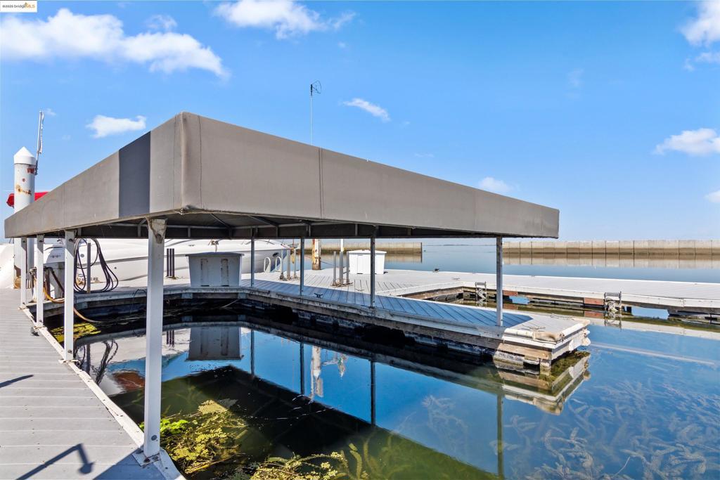 BETHEL ISLAND - Residential
