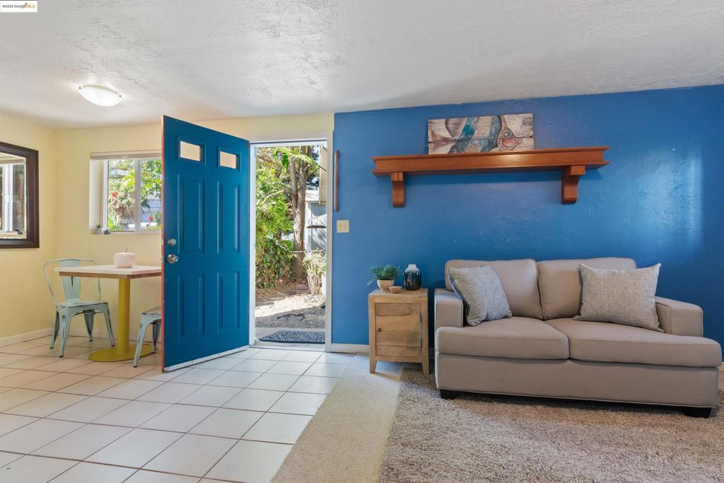 BETHEL ISLAND - Residential