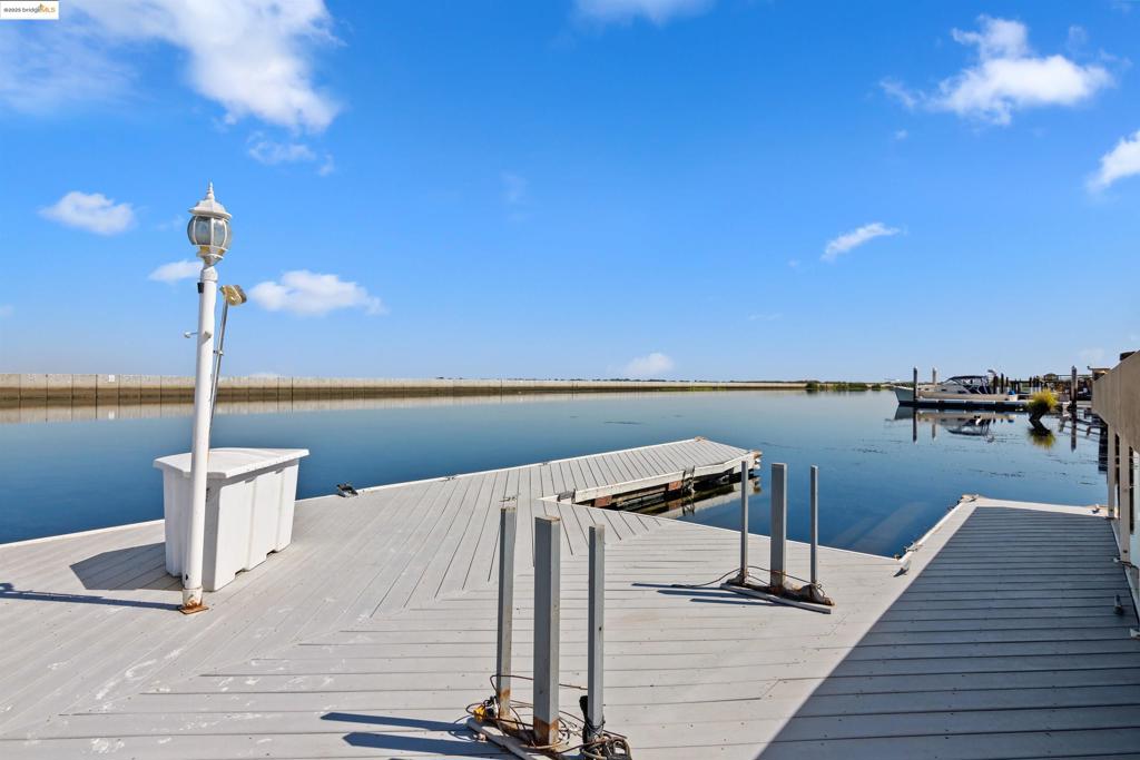 BETHEL ISLAND - Residential