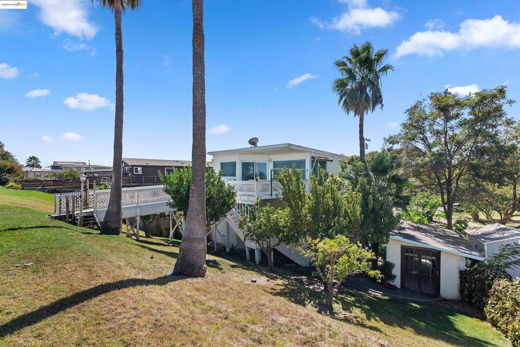 BETHEL ISLAND - Residential