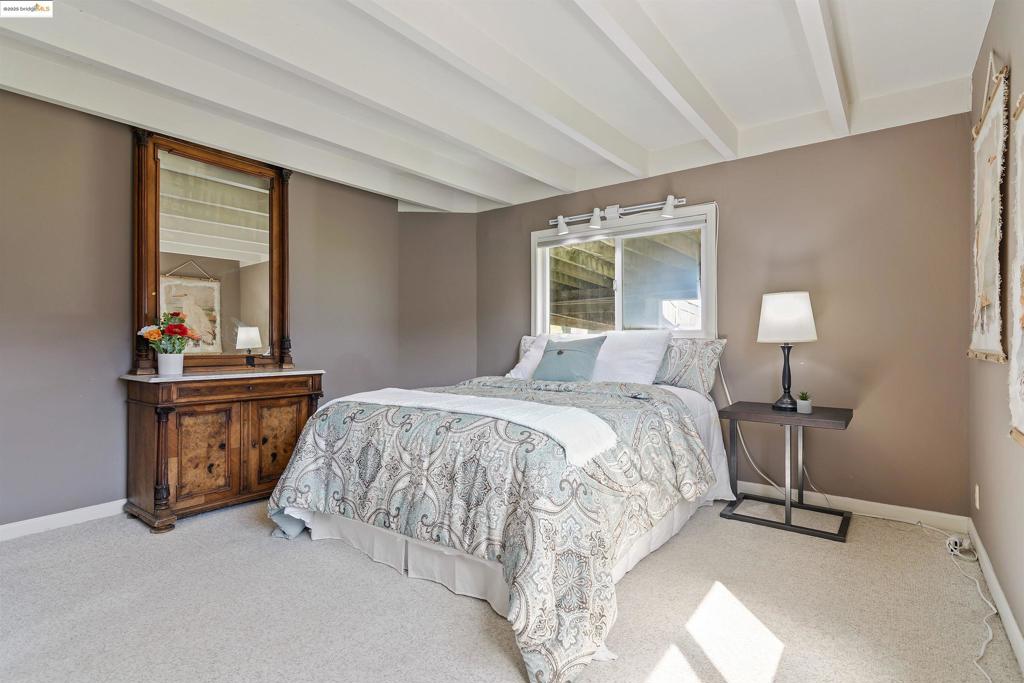 BETHEL ISLAND - Residential