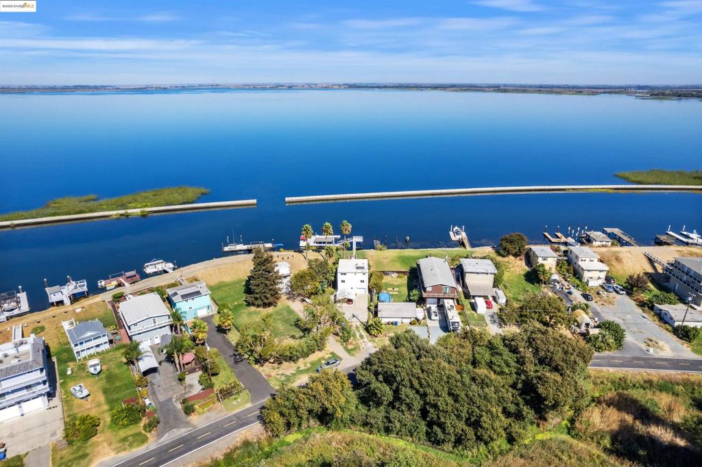 BETHEL ISLAND - Residential