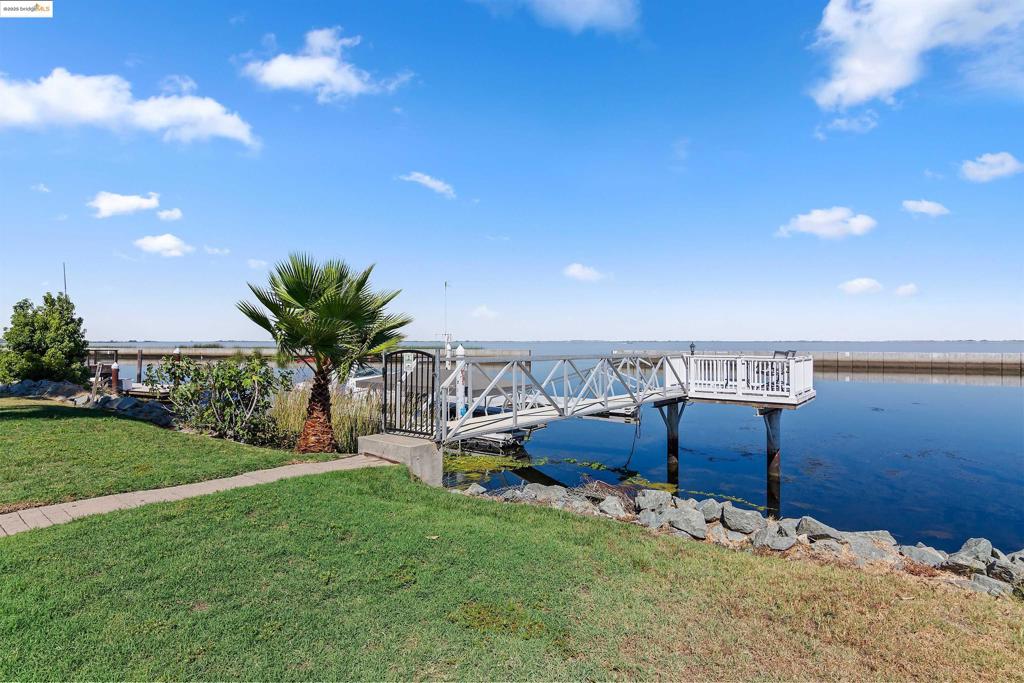 BETHEL ISLAND - Residential