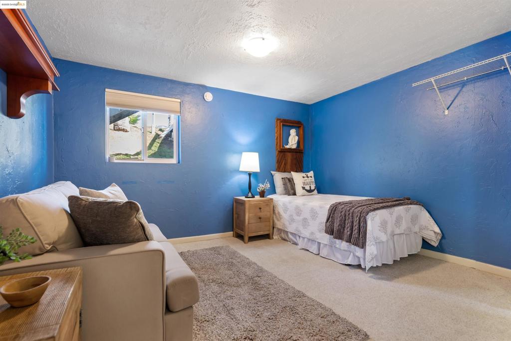 BETHEL ISLAND - Residential