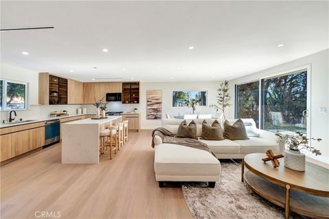 Photo of 22500 Baltar, West Hills, CA 91304 (MLS # SR26018420)