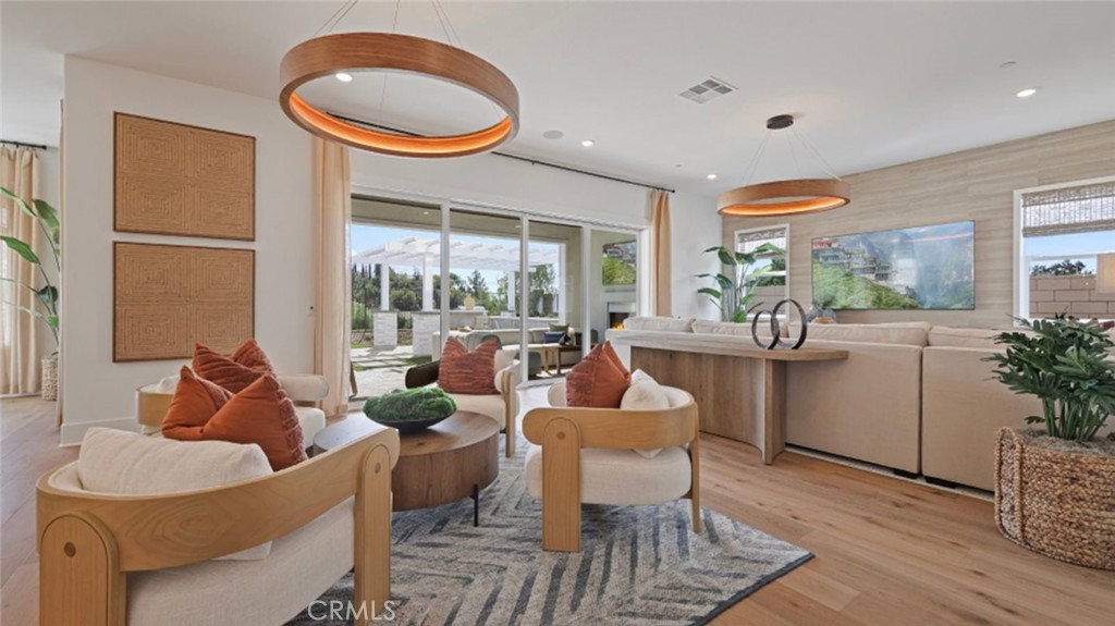 Cielo Vista - Residential