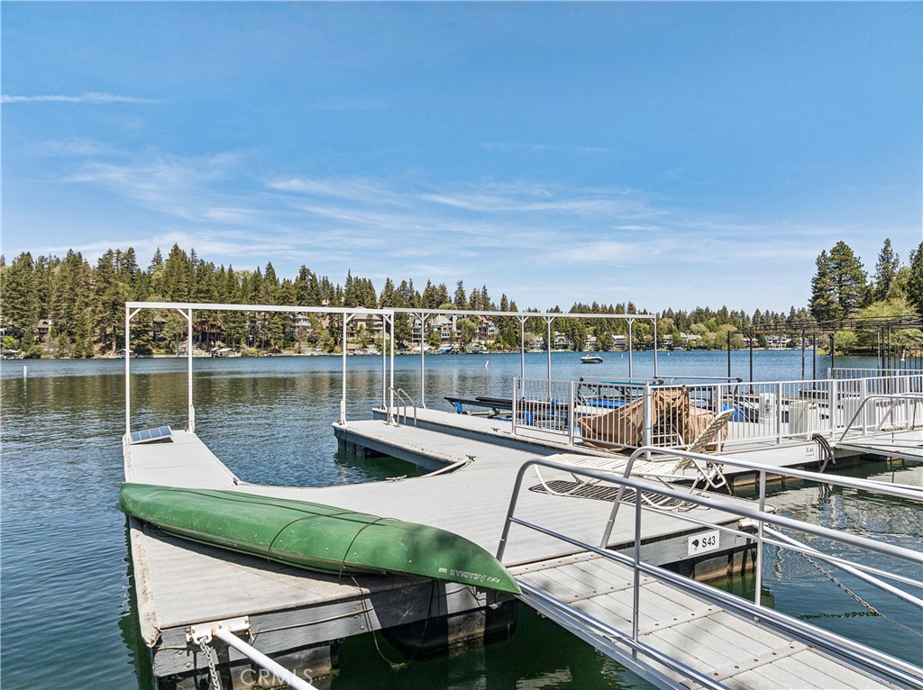 43 S43 -Single Slip Dock