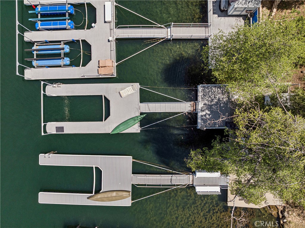 43 S43 -Single Slip Dock