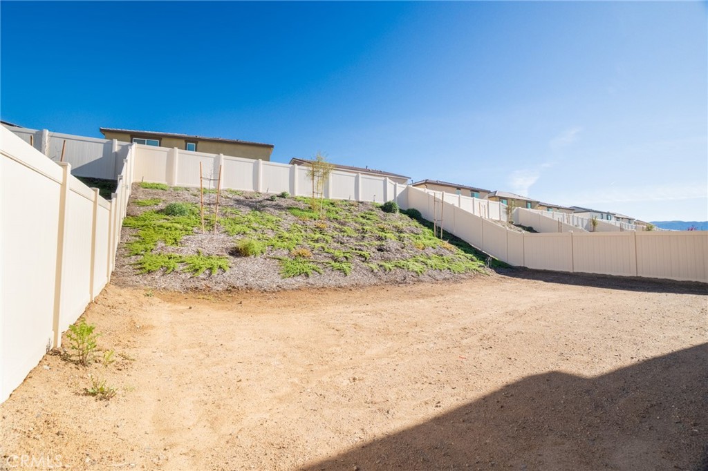 19508 Hanging Rock Rd.