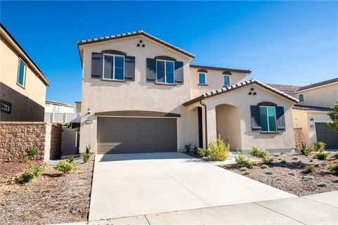 19508 Hanging Rock Rd. Lake Elsinore CA 92532