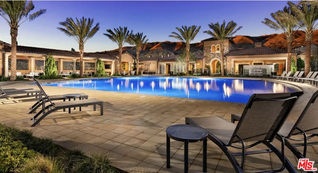 20629 W Chestnut Circle