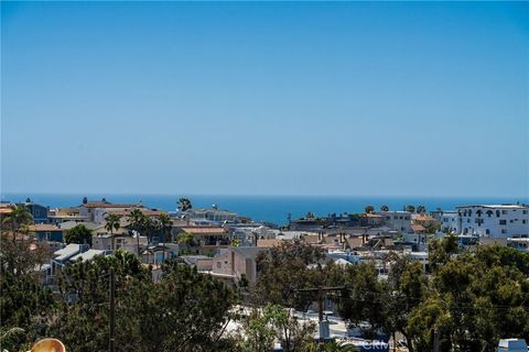 Photo of 710 11th Street, Hermosa Beach, CA 90254 (MLS # DW25221972)