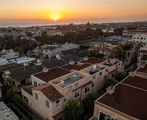 Photo of 710 11th Street, Hermosa Beach, CA 90254 (MLS # DW25221972)