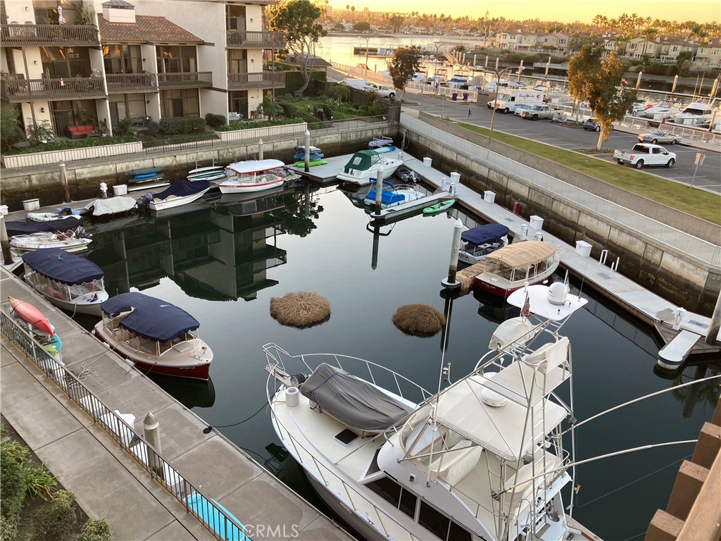 5327 Marina Pacifica Drive N Key19