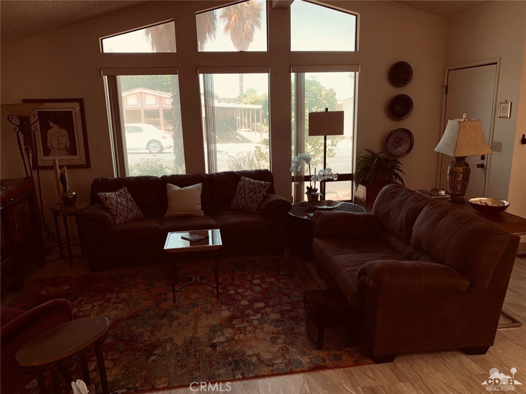 Silver Spur Community - Manufactured In Park